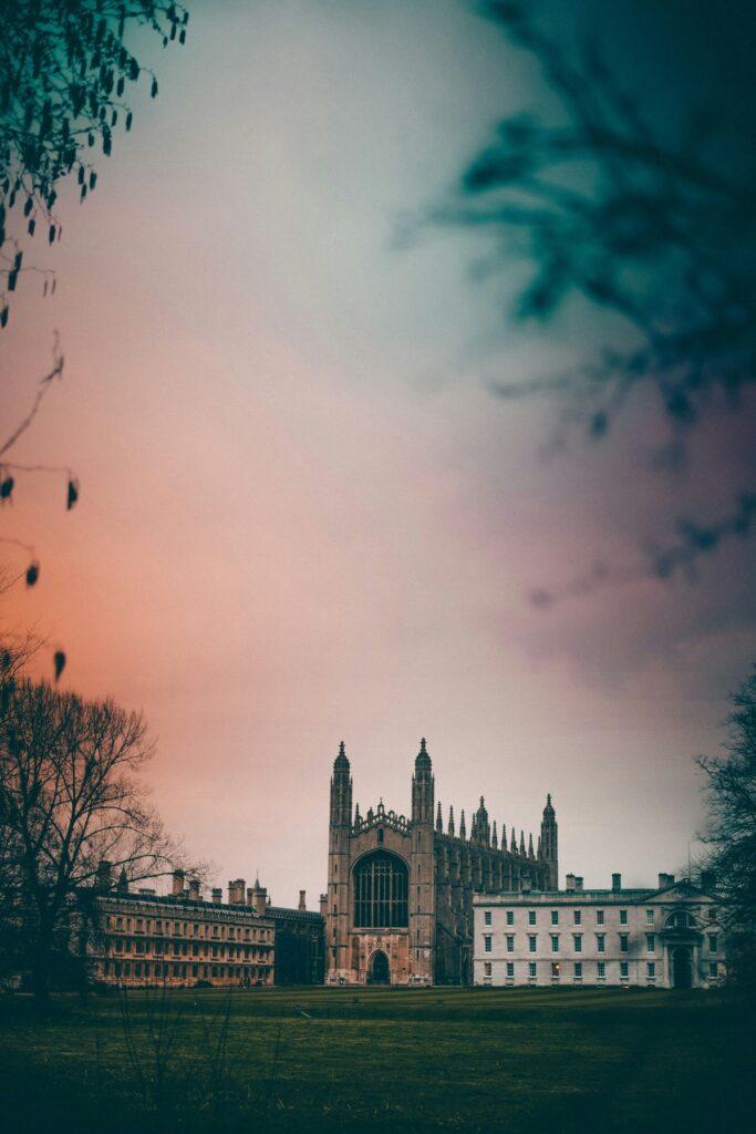 Free self-guided walking tours in Cambridge